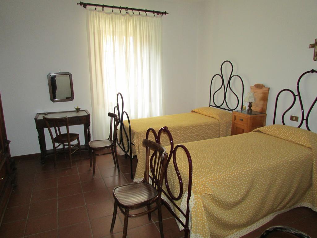 Agriturismo Dea Valfabbrica Exterior photo